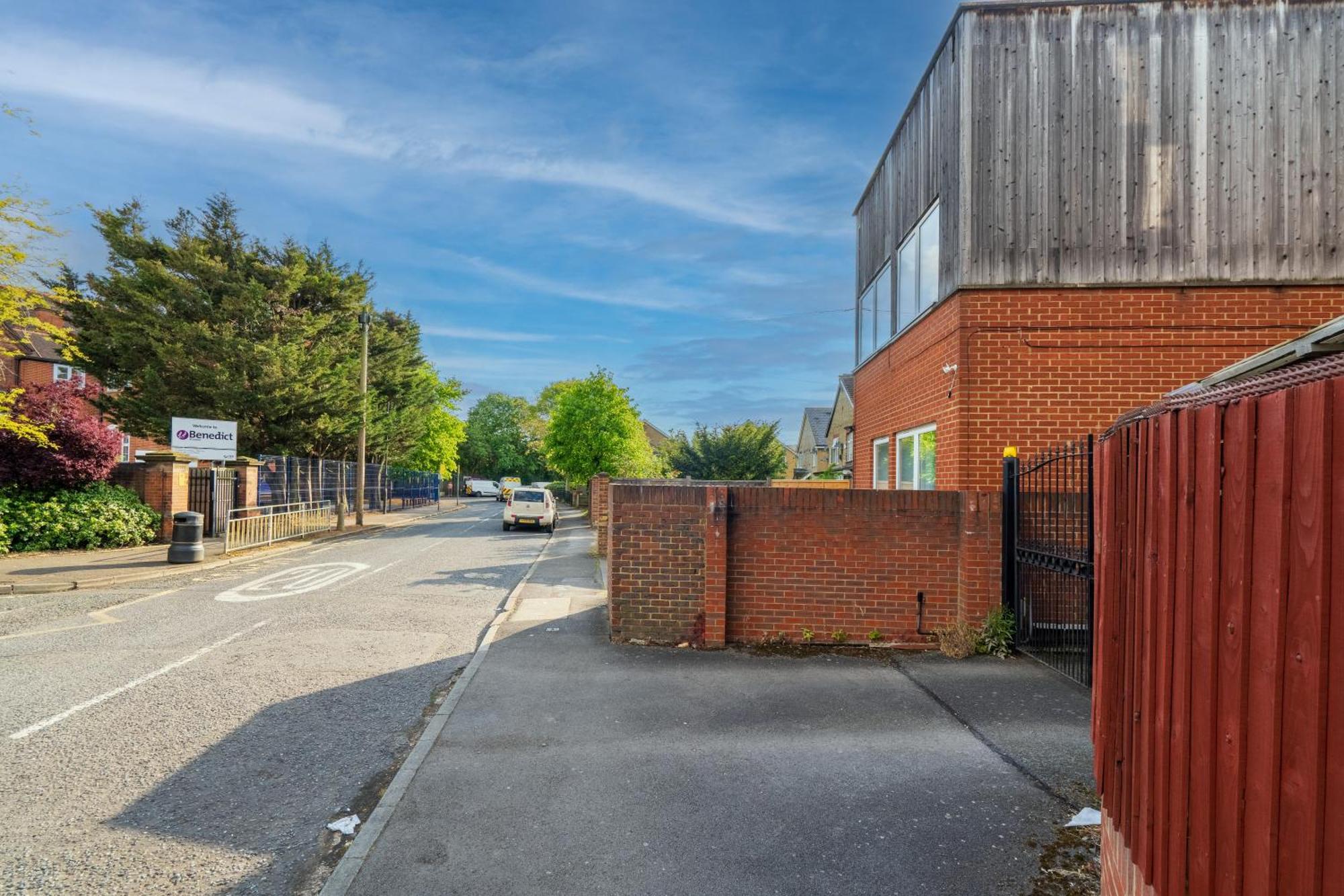 Modern 2 Bedroom Apartment In Mitcham, London Exterior foto
